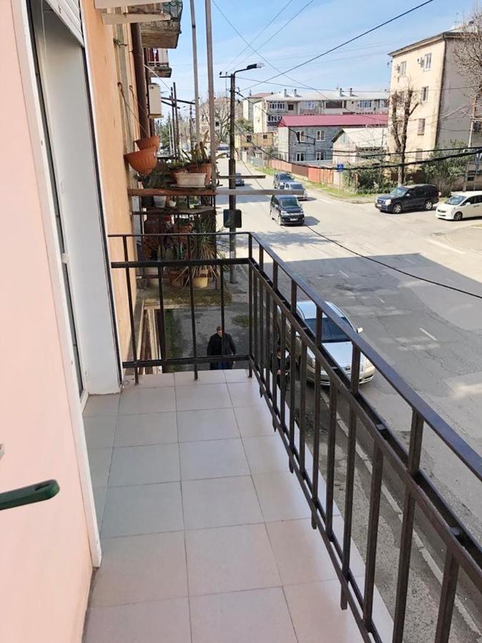 1 Квартира Люкс У Моря Sukhumi Esterno foto