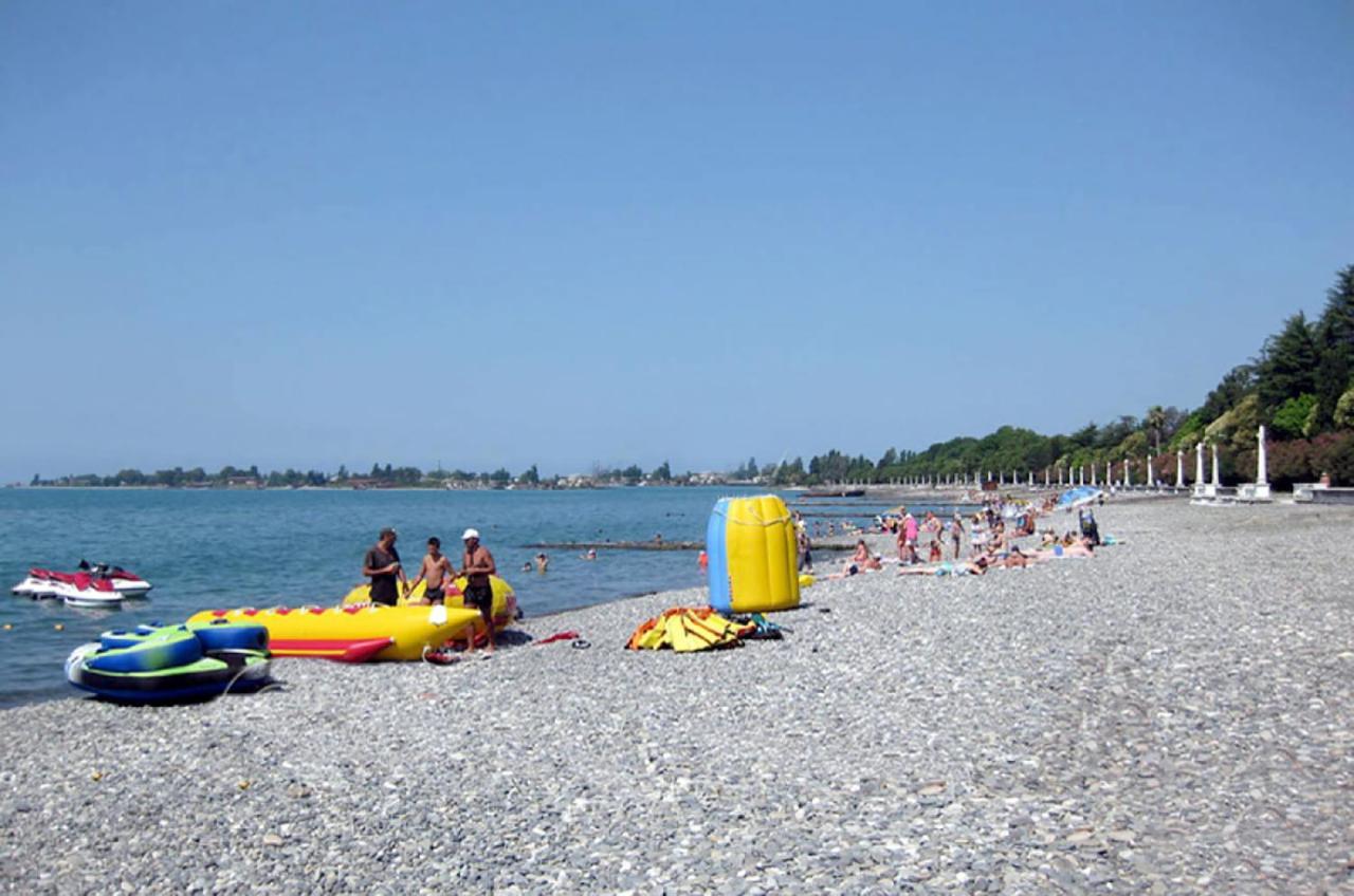 1 Квартира Люкс У Моря Sukhumi Esterno foto